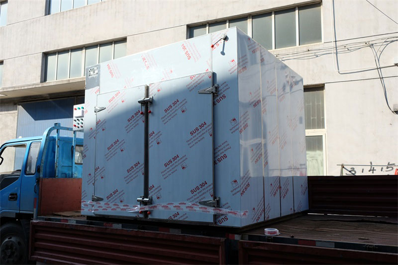 CT-C-II熱風循環烘箱發往北京