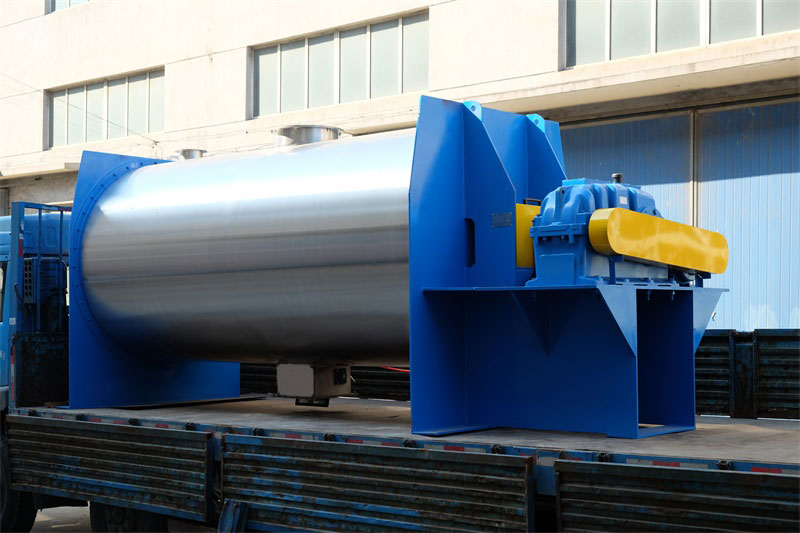 LDH-8P犁刀混合機成功發(fā)往佛山